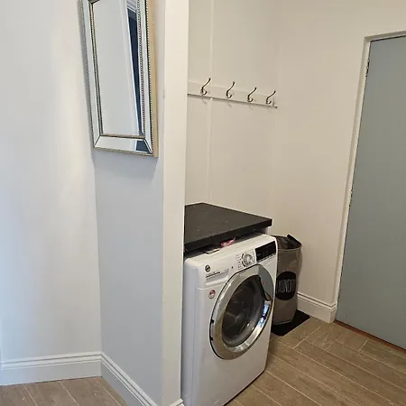 Charming 2 Bedroom Hideaway In Town Apartament Sligo